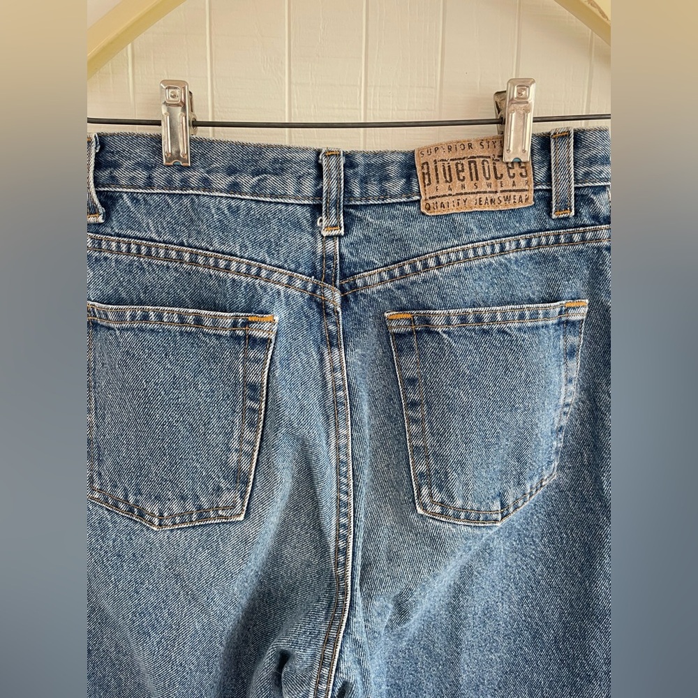 Vintage Bluenotes Straight Leg Jeans in Medium Blue Wash made in Canada - Picture 6 of 8
